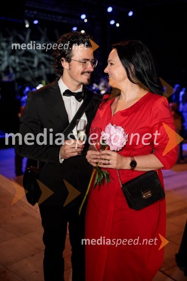  Anže Šuštar, glasbenik;  Alenka Gotar, operna pevkaPoletna noč, otvoritev jubilejnega 70. Ljubljana Festivala