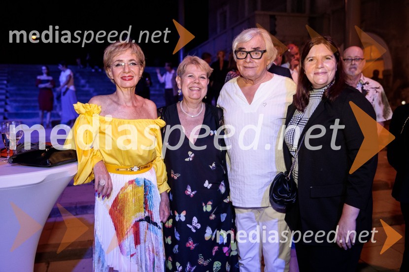  Metka  Premerl, slavistka;  Irena Butoln;  Lado  Leskovar, pevec in ambasador Unicef;  Teja Pelko, novinarka, Svet24Poletna noč, otvoritev jubilejnega 70. Ljubljana Festivala