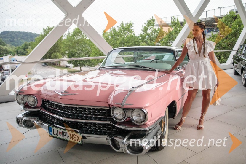  Teja  Jugovic, spletna vplivnica, Cool mamacitaPremiera filma Elvis, Cineplexx Ljubljana