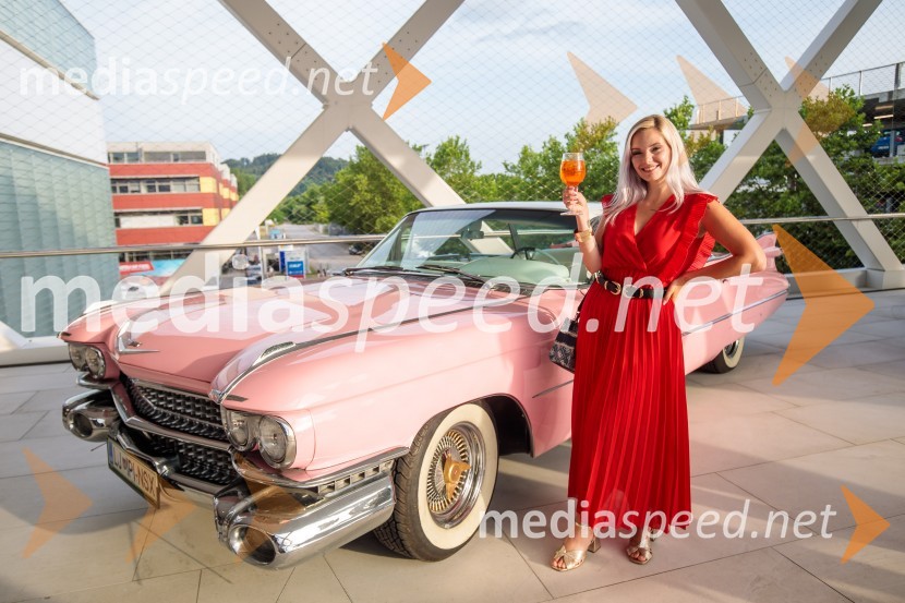  Alenka Trogrlič, youtuberkaPremiera filma Elvis, Cineplexx Ljubljana