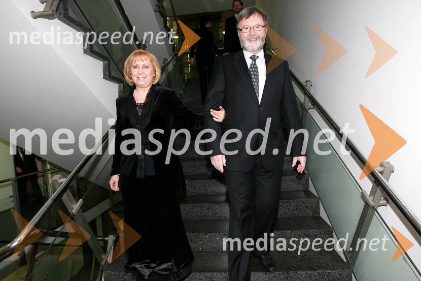 Prof. dr. Ivan Rozman, rektor Univerze v Mariboru in njegova soproga dr. Janja Črčinovič RozmanPonovoletni sprejem rektorja Univerze v Mariboru