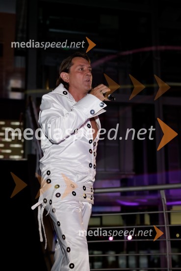  Samir Kobler, pevecPredpremiera filma Elvis, Maribox
