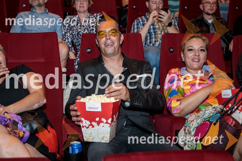  Rok Ferengja, pevec, Rok'n band;  ... Premiera filma Elvis, Cineplexx Ljubljana
