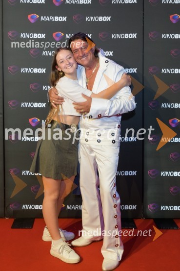  ... ;  Samir Kobler, pevecPredpremiera filma Elvis, Maribox