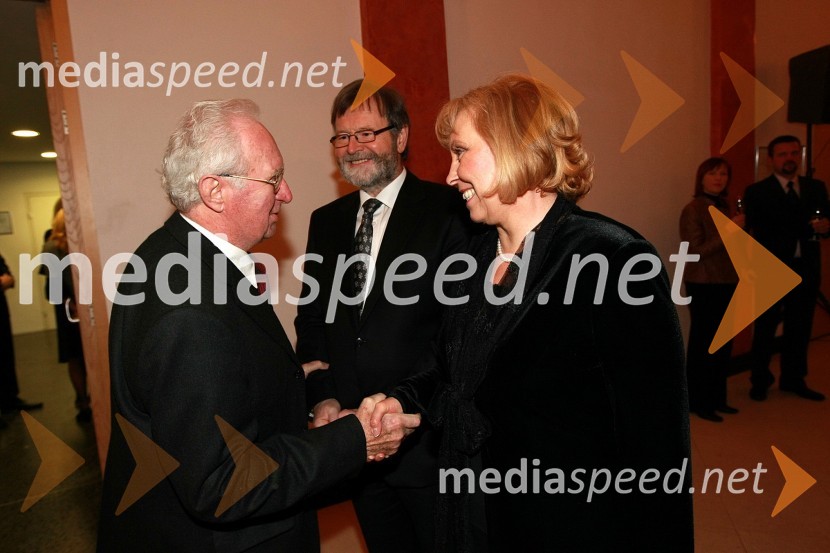 Smail Festić in prof. dr. Ivan Rozman, rektor Univerze v Mariboru ter soproga dr. Janja Črčinovič RozmanPonovoletni sprejem rektorja Univerze v Mariboru