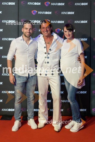 ... ;  Samir Kobler, pevec;  ... Predpremiera filma Elvis, Maribox