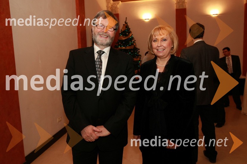 Prof. dr. Ivan Rozman, rektor Univerze v Mariboru in soproga dr. Janja Črčinovič RozmanPonovoletni sprejem rektorja Univerze v Mariboru
