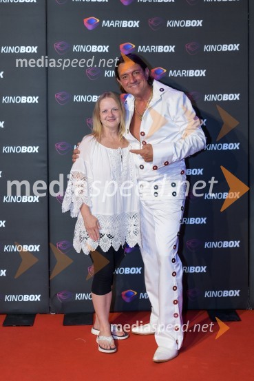  ... ;  Samir Kobler, pevecPredpremiera filma Elvis, Maribox