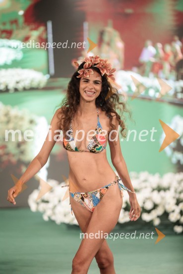  Morgana Carneiro Da Silva, manekenkaModna revija Lisca za pomlad-poletje 2023: Hedonizem, ljubezen in uporništvo