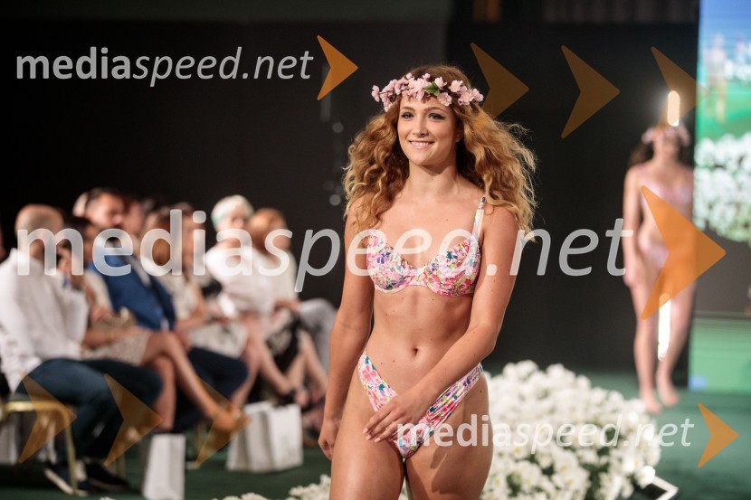  Ariela Mandelc, finalistka za Miss turizma 2018Modna revija Lisca za pomlad-poletje 2023: Hedonizem, ljubezen in uporništvo