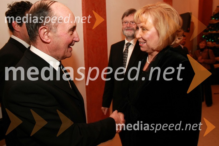 Dr. Franc Kramberger, mariborski nadškof in metropolit ter dr. Janja Črčinovič Rozman, soproga prof. dr. Ivana Rozmana, rektorja Univerze v Mariboru   
Ponovoletni sprejem rektorja Univerze v Mariboru