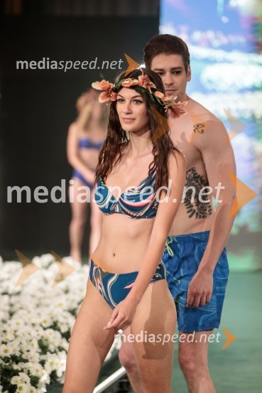  Lara Spajić, manekenkaModna revija Lisca za pomlad-poletje 2023: Hedonizem, ljubezen in uporništvo