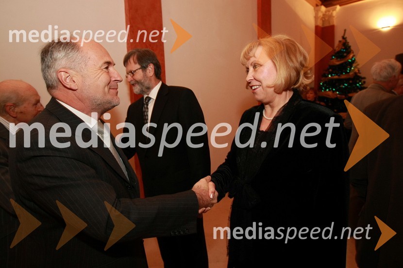 Dr. Valentin Inzko, avstrijski veleposlanik in dr. Janja Črčinovič Rozman, soproga prof. dr. Ivana Rozmana, rektorja Univerze v MariboruPonovoletni sprejem rektorja Univerze v Mariboru