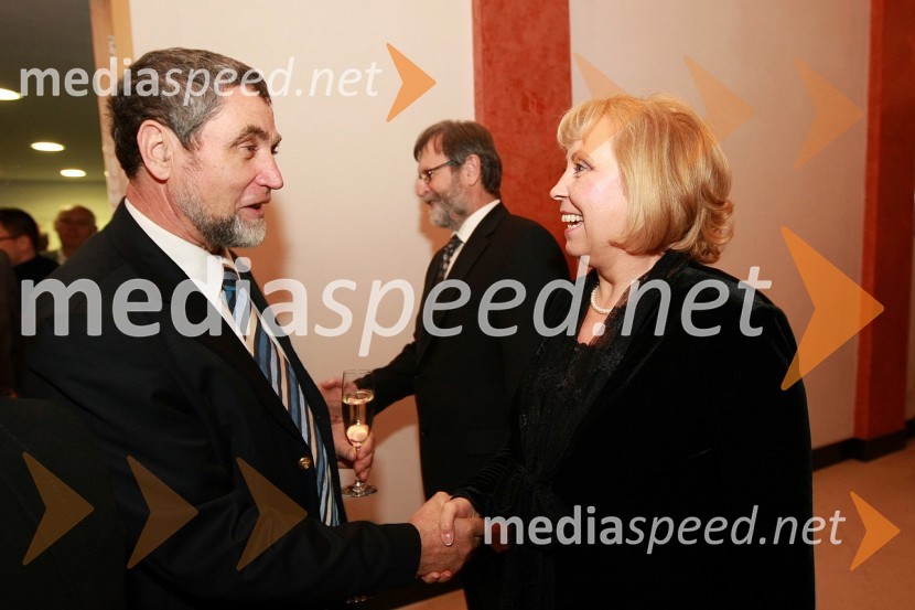 Ludvik Trauner, dekan Fakultete za gradbeništvo Univerze v Mariboru in dr. Janja Črčinovič Rozman, soproga prof. dr. Ivana Rozmana, rektorja Univerze v MariboruPonovoletni sprejem rektorja Univerze v Mariboru