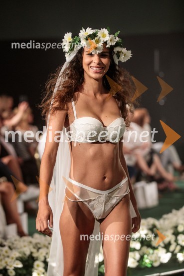  Morgana Carneiro Da Silva, manekenkaModna revija Lisca za pomlad-poletje 2023: Hedonizem, ljubezen in uporništvo