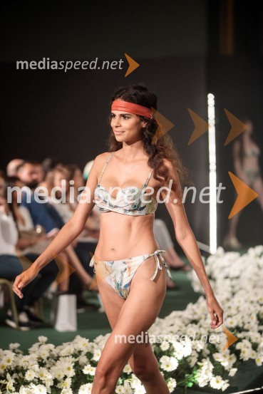  Morgana Carneiro Da Silva, manekenkaModna revija Lisca za pomlad-poletje 2023: Hedonizem, ljubezen in uporništvo