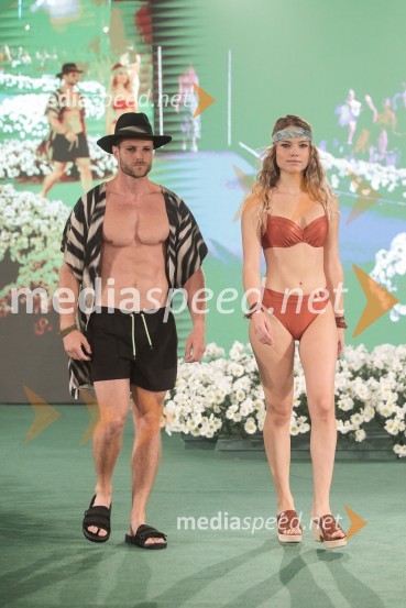  ... ;  Robin Jeram, manekenkaModna revija Lisca za pomlad-poletje 2023: Hedonizem, ljubezen in uporništvo