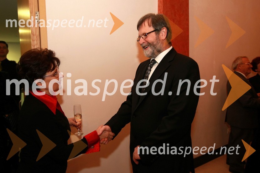 Mag. Polona Pivec, odgovorna urednica TV Maribor in prof. dr. Ivan Rozman, rektor Univerze v MariboruPonovoletni sprejem rektorja Univerze v Mariboru