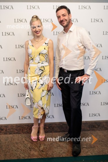  Nika Ambrožič Urbas, modna kreatorka in ustanoviteljica modne znamke Marija Moderna;  Rok BosinaModna revija Lisca za pomlad-poletje 2023: Hedonizem, ljubezen in uporništvo