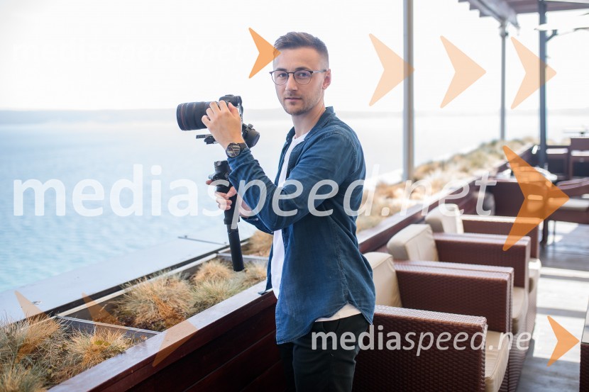 Modna revija Lisca za pomlad-poletje 2023: Hedonizem, ljubezen in uporništvo