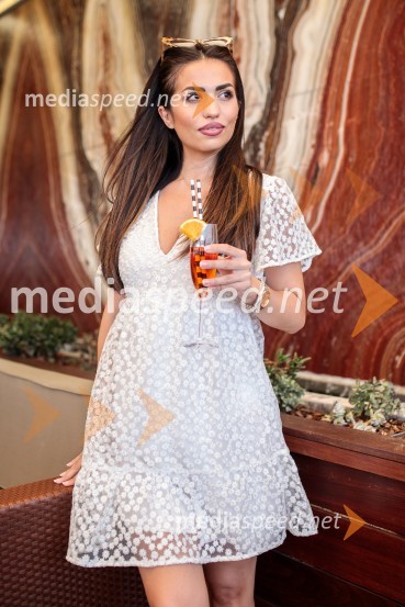  Nejla MuhičModna revija Lisca za pomlad-poletje 2023: Hedonizem, ljubezen in uporništvo