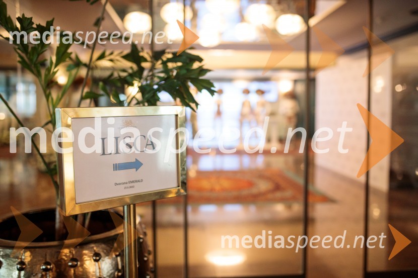 Modna revija Lisca za pomlad-poletje 2023: Hedonizem, ljubezen in uporništvo