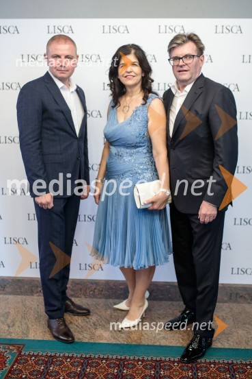  ... ;  Vesna Južna, lastnica podjetja Lisca;  Dari Južna,  lastnik podjetja LiscaModna revija Lisca za pomlad-poletje 2023: Hedonizem, ljubezen in uporništvo