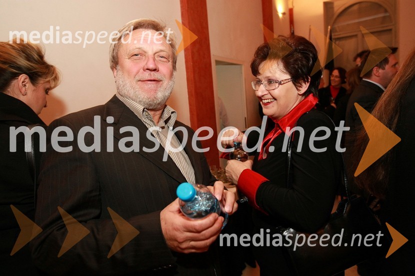 Vlado Krejač, v.d. odgovornega urednika Radia Maribor in mag. Polona Pivec, odgovorna urednica TV MariborPonovoletni sprejem rektorja Univerze v Mariboru