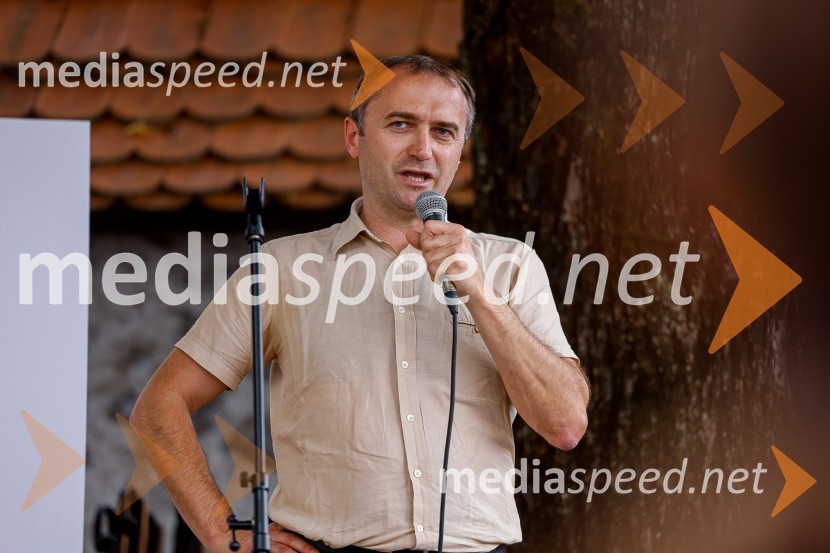  Klemen Malovrh, direktor, Zavod za turizem KranjKranjska dolga miza 2022, Zeleni kulinarični dogodek