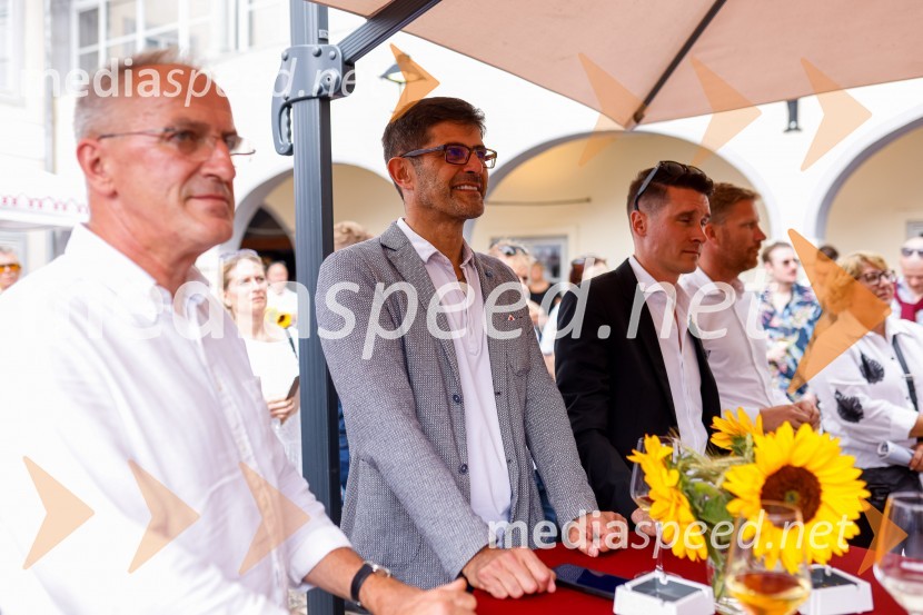  ... ;  Matjaž Rakovec, župan Mestne občine Kranj;  Janez Černe, podžupan Mestne občine KranjKranjska dolga miza 2022, Zeleni kulinarični dogodek