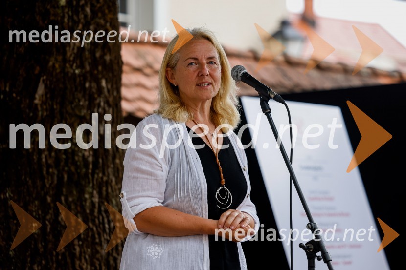  Andreja Valant, pomočnica direktorja CSD KranjKranjska dolga miza 2022, Zeleni kulinarični dogodek