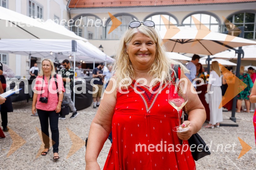  Carmen Leban, novinarkaKranjska dolga miza 2022, Zeleni kulinarični dogodek