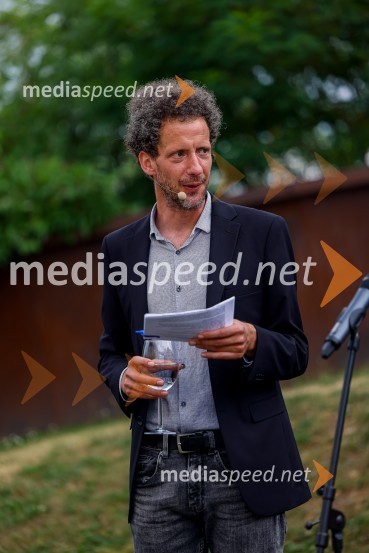  Toni Cahunek, igralec, novinarKranjska dolga miza 2022, Zeleni kulinarični dogodek