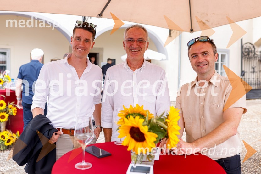  Janez Černe, podžupan Mestne občine Kranj;  ... ;  Klemen Malovrh, direktor, Zavod za turizem KranjKranjska dolga miza 2022, Zeleni kulinarični dogodek