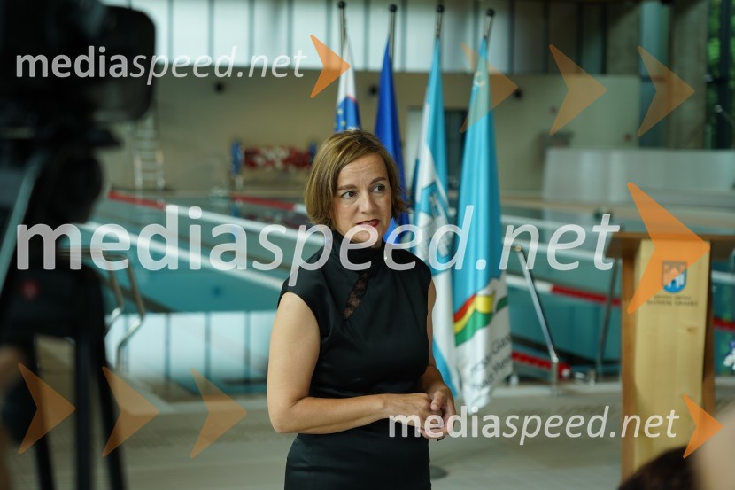  Marija Mojca Ževart, Vodja urada župana MOSGOtvoritev in ogled bazenskega kompleksa Aqualatio, Slovenj Gradec