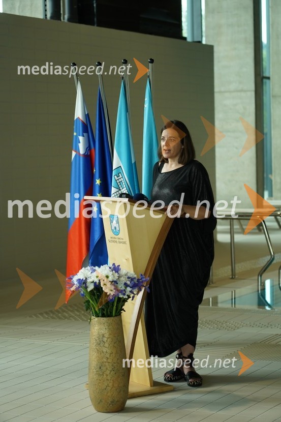  Dunja Koren, direktorica Mpik d.o.oOtvoritev in ogled bazenskega kompleksa Aqualatio, Slovenj Gradec