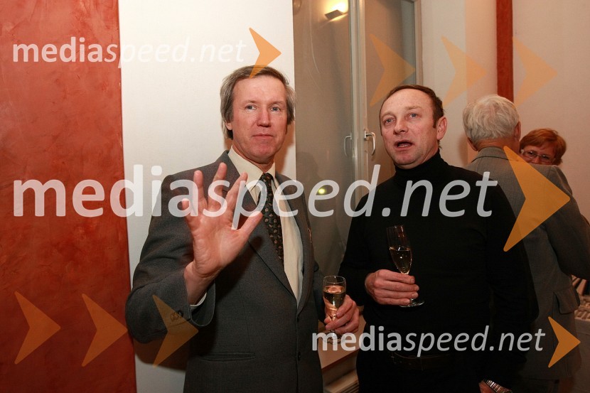 Prof. dr. Milan Marčič, prorektor za področje znanstveno-raziskovalnih zadev in habilitacij in Stane Kocutar, urednik oddaj na Radiu MariborPonovoletni sprejem rektorja Univerze v Mariboru