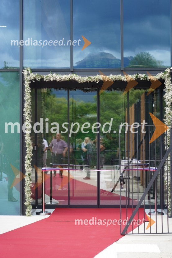 Otvoritev in ogled bazenskega kompleksa Aqualatio, Slovenj Gradec