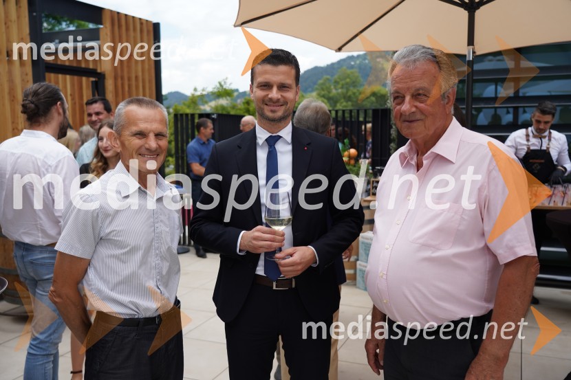  ... ;  Jani Prednik, poslanec;  ... Otvoritev in ogled bazenskega kompleksa Aqualatio, Slovenj Gradec