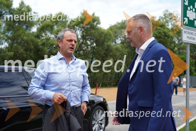  Uroš Brežan, minister za okolje in prostor;  Tilen Klugler, župan, mestna Občina Slovenj GradecOtvoritev in ogled bazenskega kompleksa Aqualatio, Slovenj Gradec