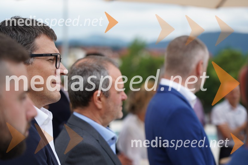  Marko Trampuš, direktor podjetja Kolektor ConstructionOtvoritev in ogled bazenskega kompleksa Aqualatio, Slovenj Gradec