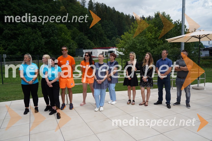 Zaposleni bazenskega kompleksa Slovenj Gradec AqualatioOtvoritev in ogled bazenskega kompleksa Aqualatio, Slovenj Gradec