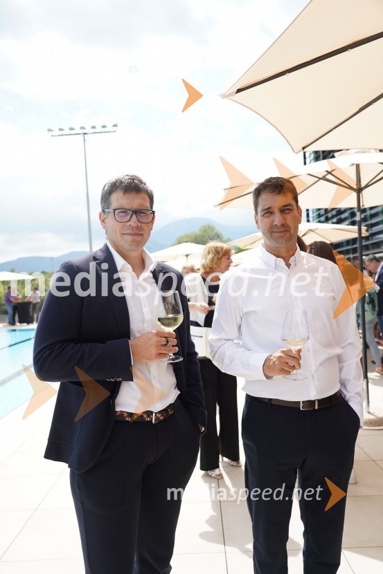  Marko Trampuš, direktor podjetja Kolektor Construction;  ... Otvoritev in ogled bazenskega kompleksa Aqualatio, Slovenj Gradec