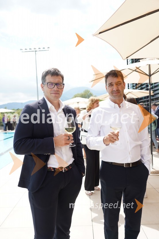  Marko Trampuš, direktor podjetja Kolektor Construction;  ... Otvoritev in ogled bazenskega kompleksa Aqualatio, Slovenj Gradec