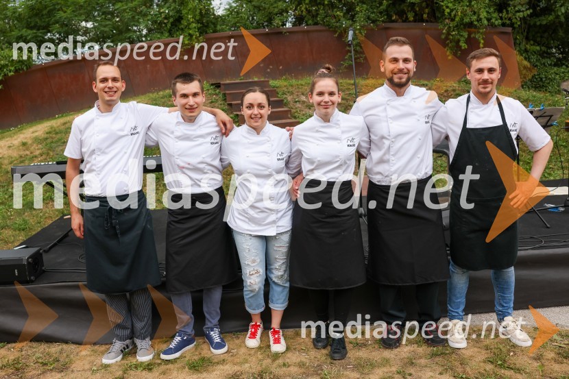  ... ;  ... ;  Hana Kotar;  Ana Zevnik;  ... ;  ... Kranjska dolga miza 2022, Zeleni kulinarični dogodek