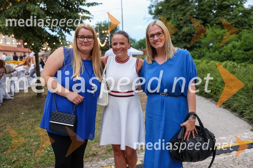  Sanja Gnjatovič;  Saša Krč, direktorica družbe Domplan, d. d.,;  Mateja Mavrič, Domplan d.d.Kranjska dolga miza 2022, Zeleni kulinarični dogodek