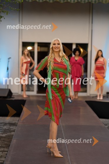  Anita Švajger, 2. spremljevalka miss turizma 2022Miss turizma 2022 je Inja Lebar