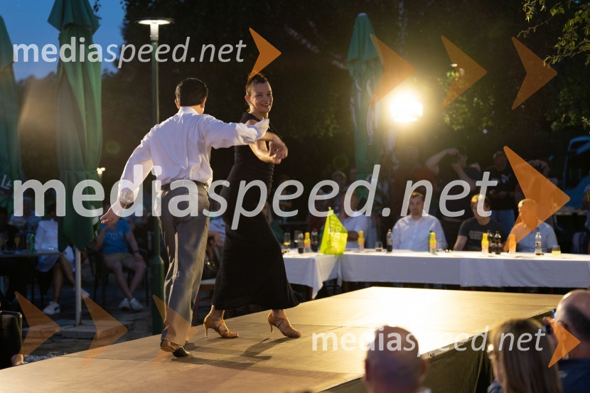  Sash Krasnov;  Daša KerinMiss turizma 2022 je Inja Lebar