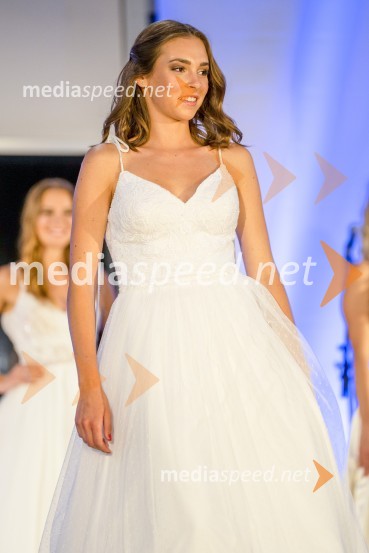  Katarina Sever, miss Radia Zeleni valMiss turizma 2022 je Inja Lebar