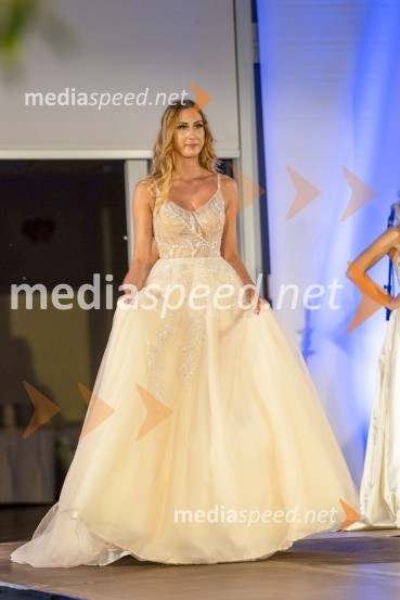  Sara KovačičMiss turizma 2022 je Inja Lebar